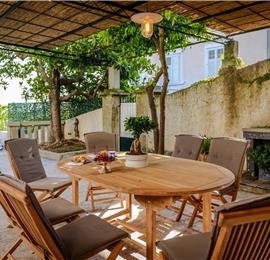 4 Bedroom Villa with Pool in Dubrovnik City, sleeps 8